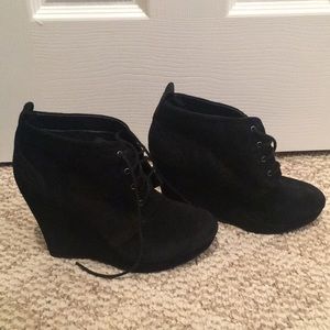 Jessica Simpson wedges
